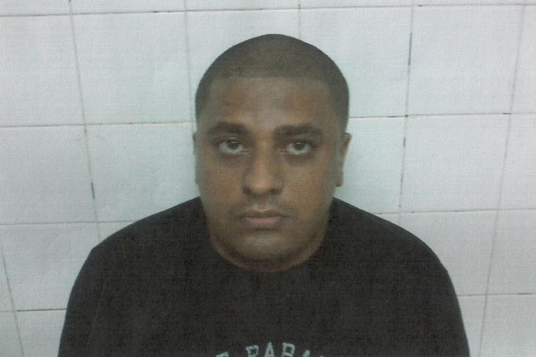 Klicio Rodolff Ferreira da Silva é acusado de invadir programas de internet para conseguir informações das vítimas dos golpes e está foragido