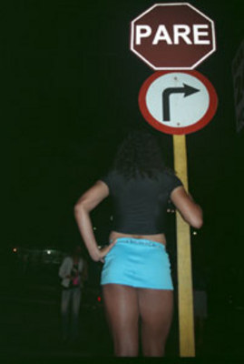 Marcelo Barroso SOBREVIVÊNCIA - Prostitutas relatam os problemas enfrentados nas ruas