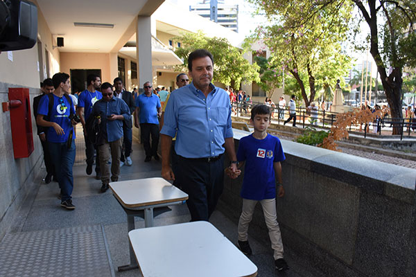 Adriano Abreu Em Natal, o ex-prefeito Carlos Eduardo conseguiu superar os 60% dos votos válidos em quatro das cinco zonas eleitorais da capital
